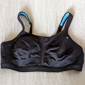 Champion Spot Comfort Max Support high impact black sports bra